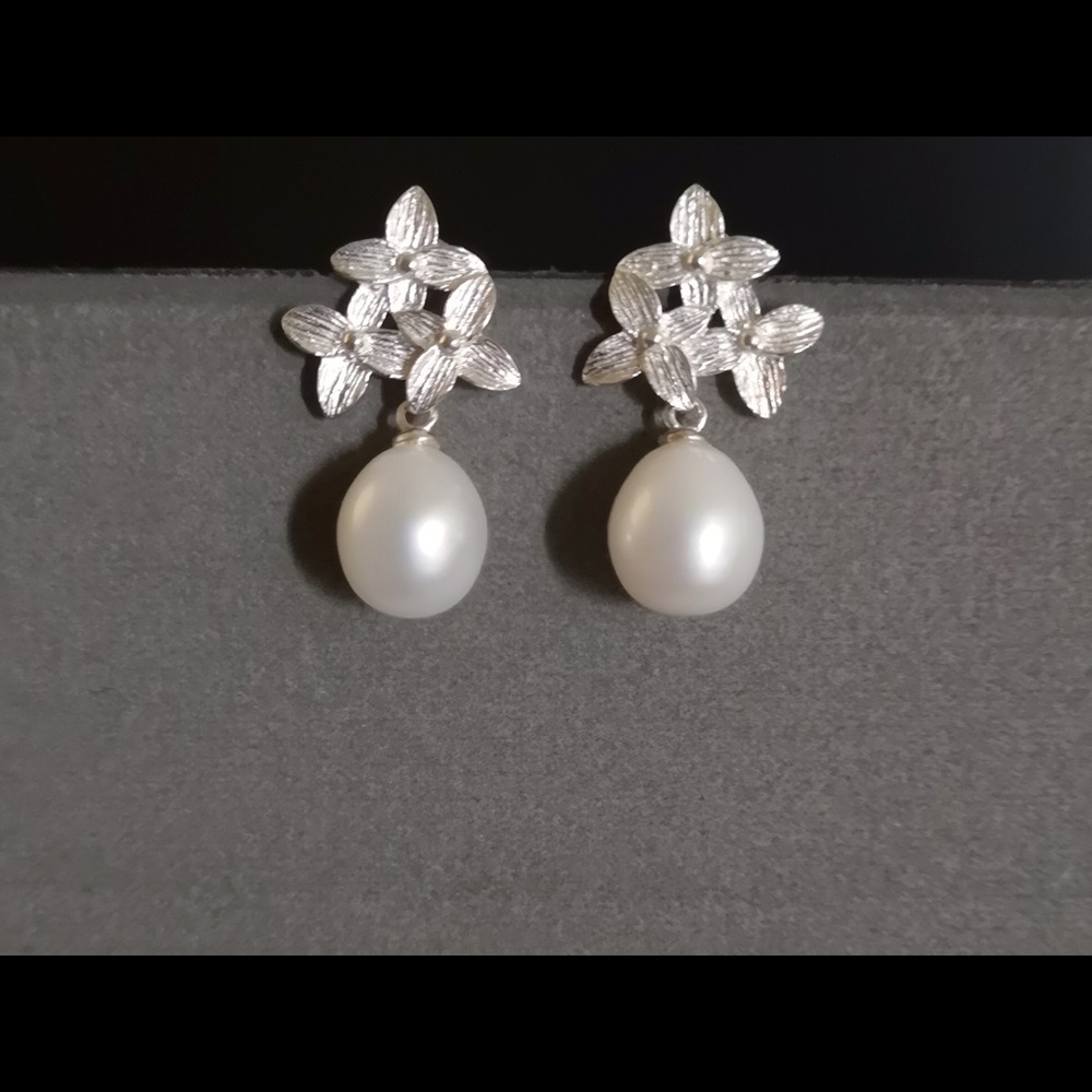 Sterling Silver Flower Tear Drop Earring